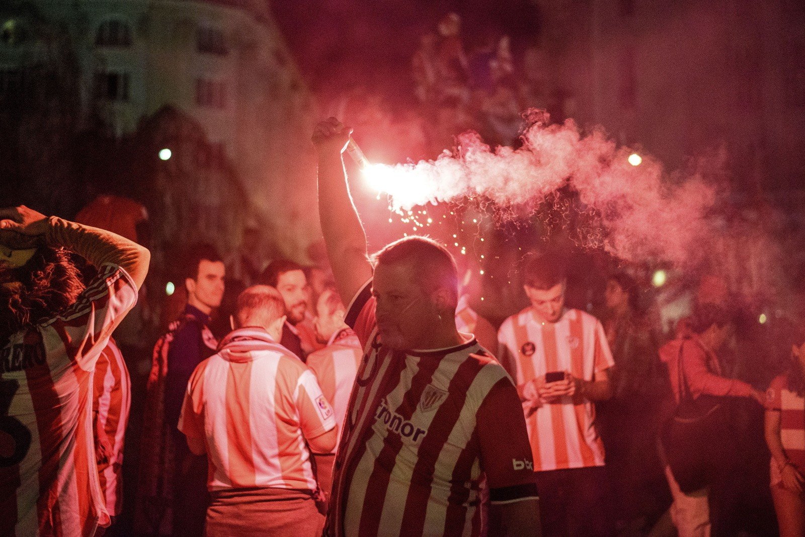 Athletic Bilbao świętuje zdobycie Pucharu Króla, policja wszczęła dochodzenie, piłkarze grożą grzywną