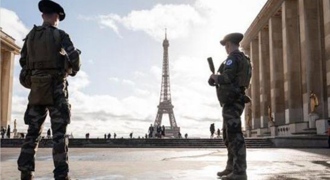 Prezydent Macron przeniósł ceremonię otwarcia igrzysk olimpijskich w Paryżu z powodu zagrożenia atakiem terrorystycznym