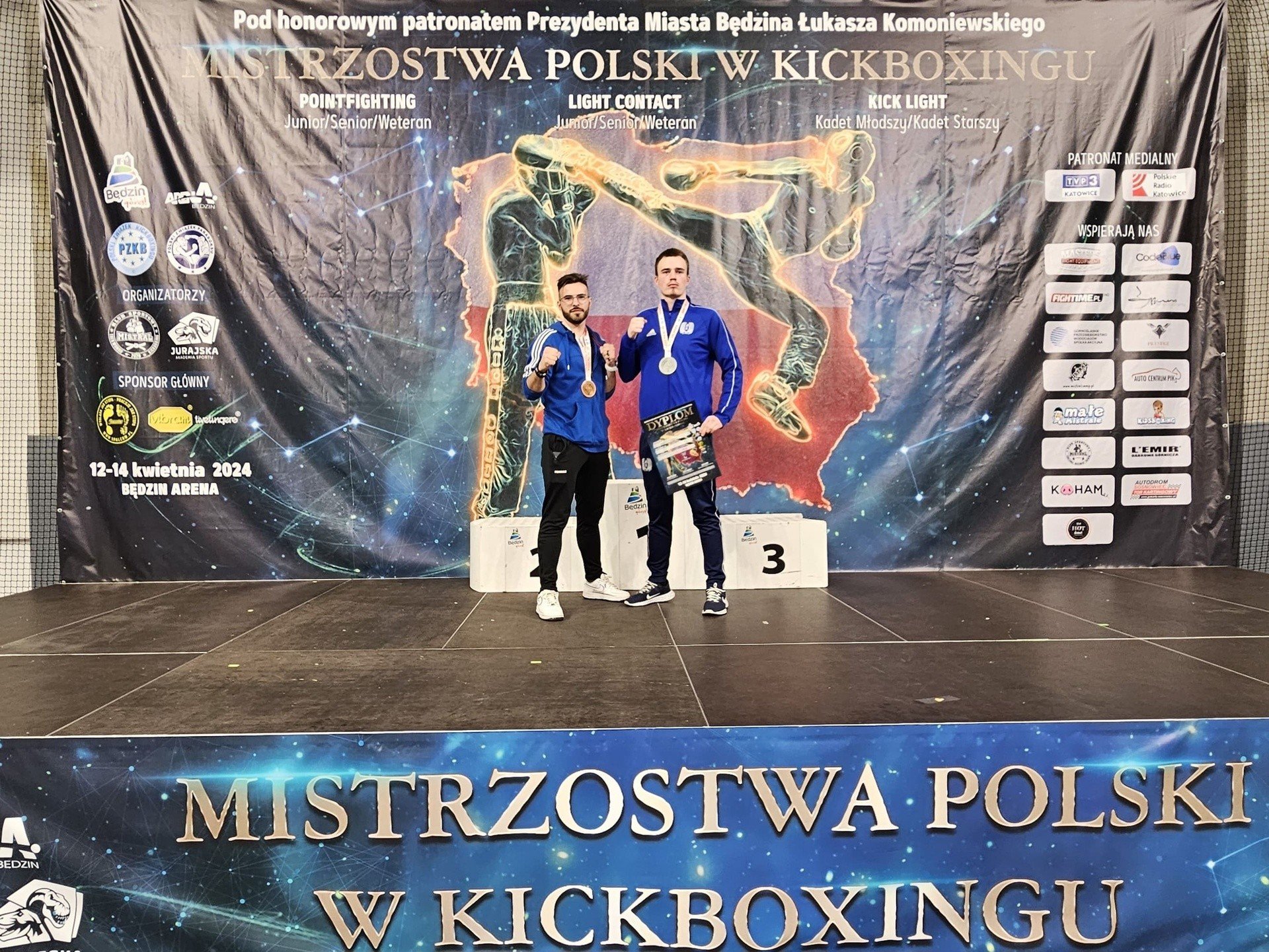 Kamil Kąkol i Mikołaj Zygan z Kartuskiej Rebelii zdobyli medale mistrzostw Polski w kickboxingu