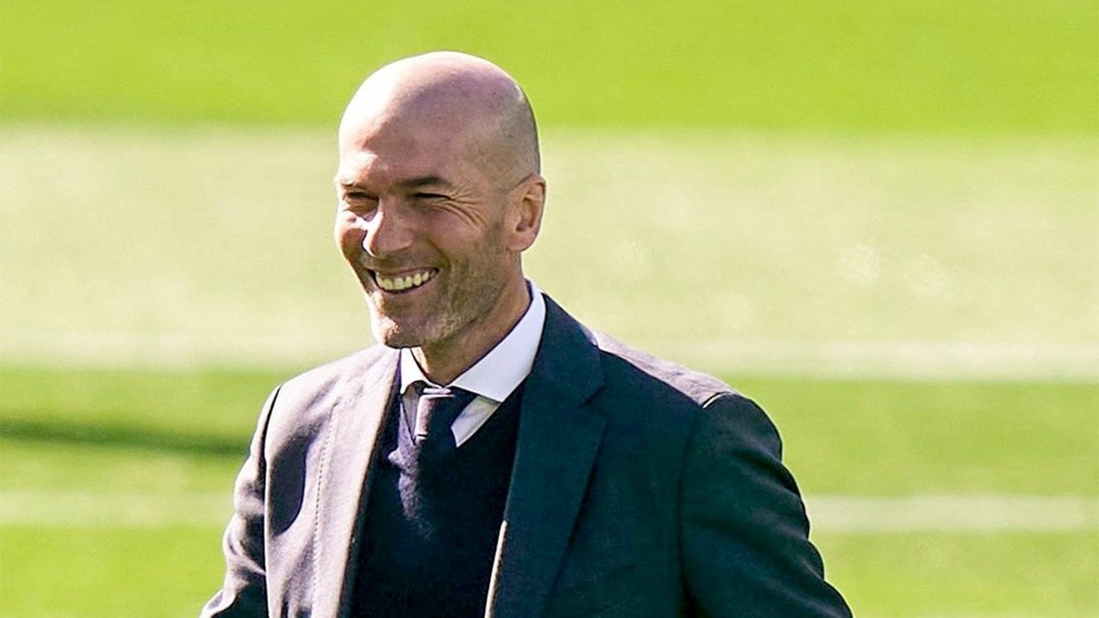 Bayern Monachium finalizuje umowę z nowym trenerem Zinedine Zidane