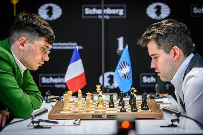 Skandal na szachowym turnieju Kandydatów w Toronto: Francuz oskarża sędziego o niefair pomoc Rosjaninowi.