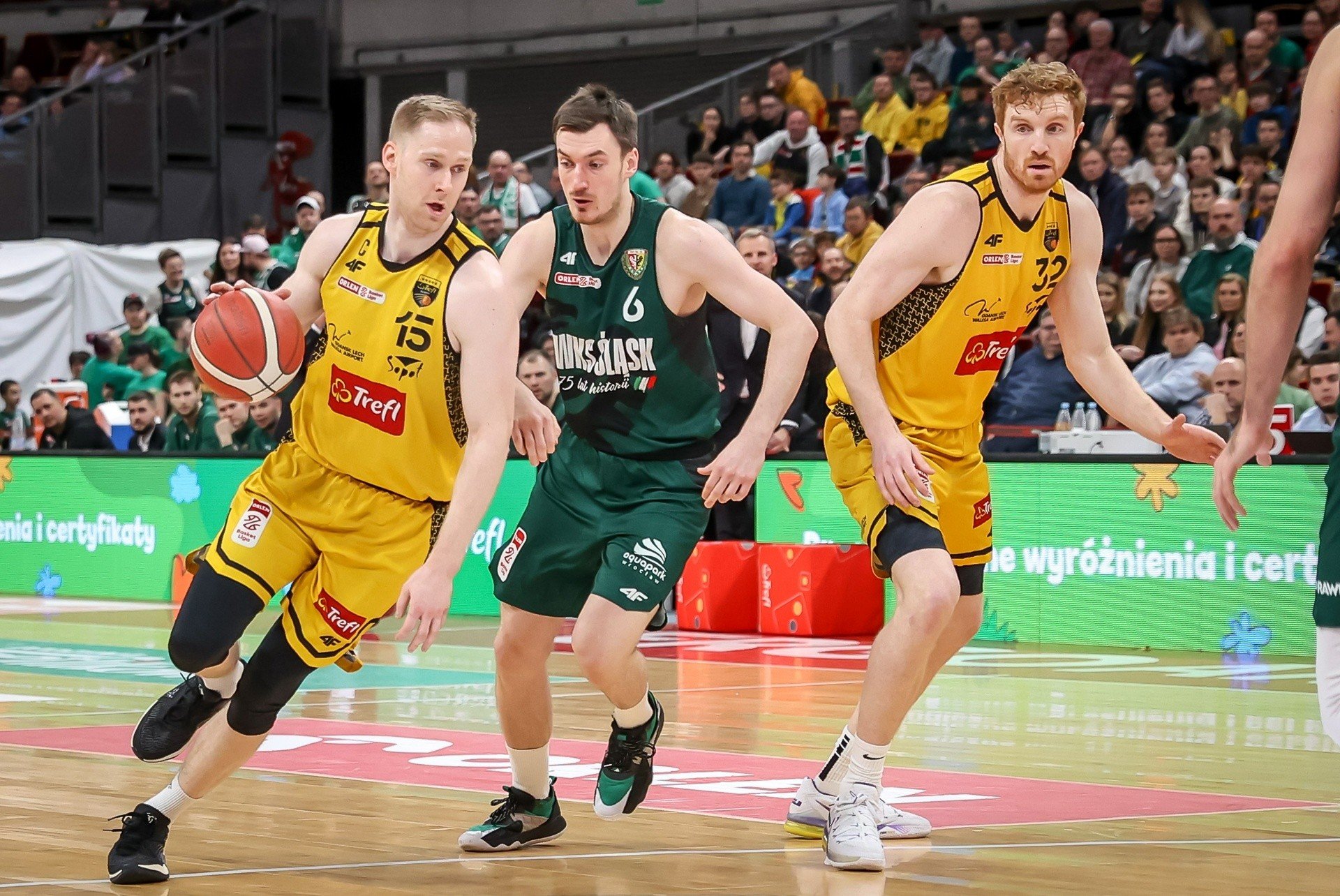 El salario de los partidos de baloncesto en Ergo Arena está aumentando. Trefl Sopot se enfrentará dos veces en las semifinales contra Śląsk Wrocław