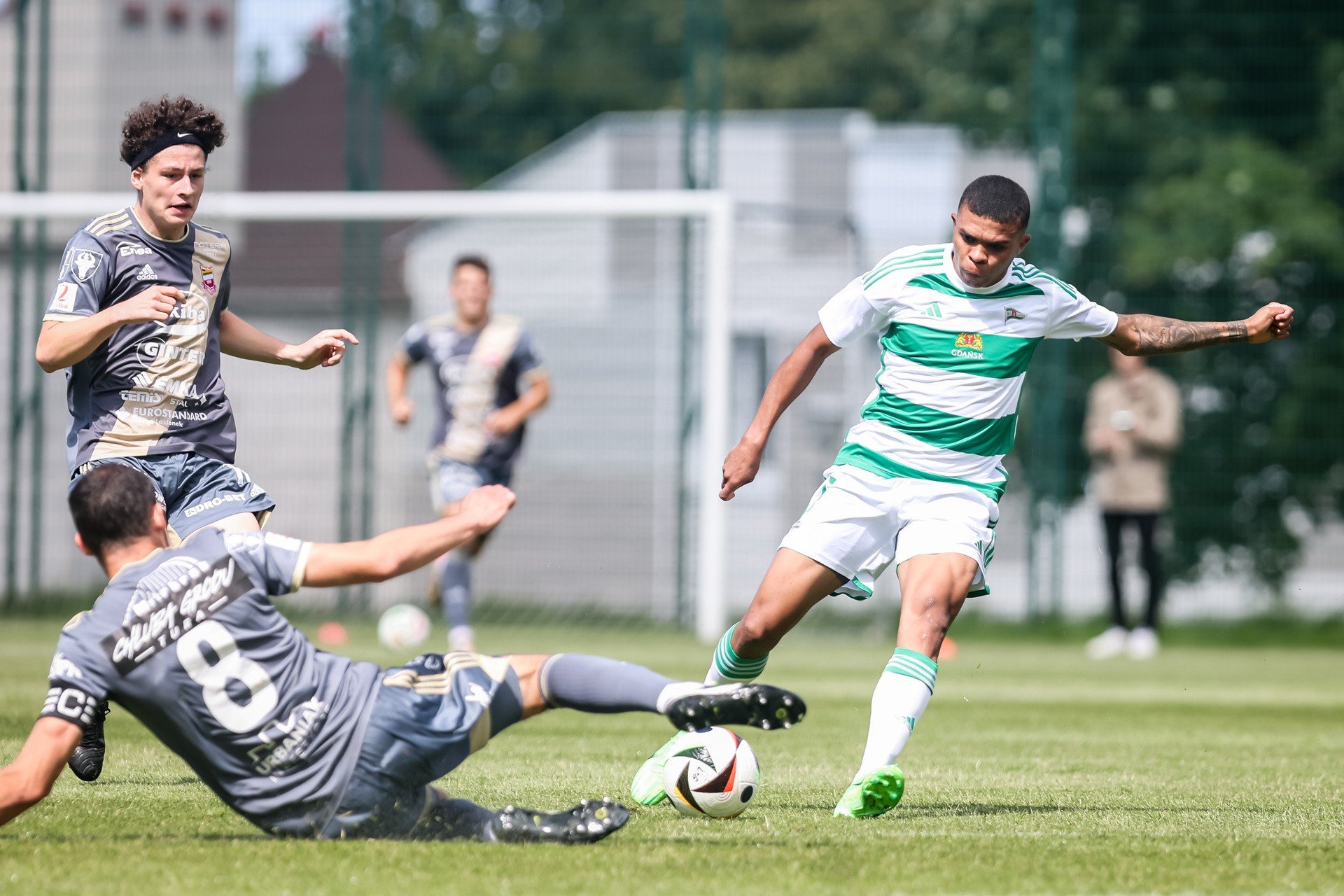 Lechia Gdańsk boryka się z rosnącymi problemami. Czy Tomas Bobcek i Rifet Kapić nie zagrają na inauguracyjny mecz? Szymon Grabowski: Kadra jest ograniczona